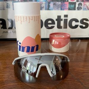 Finn Hightail Sunglasses in Lightning